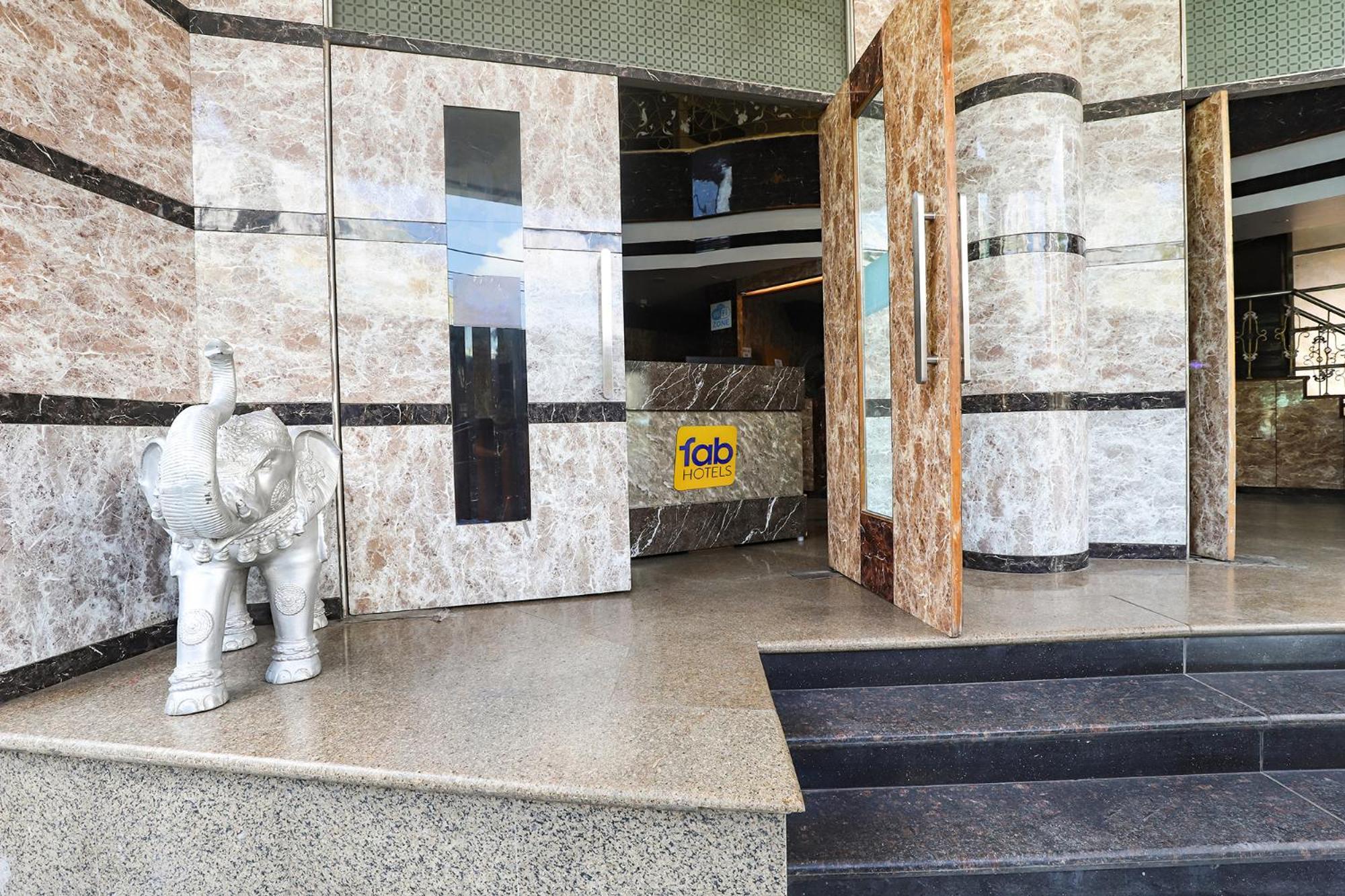Fabhotel Chamiers Park - Nandanam Madras Buitenkant foto